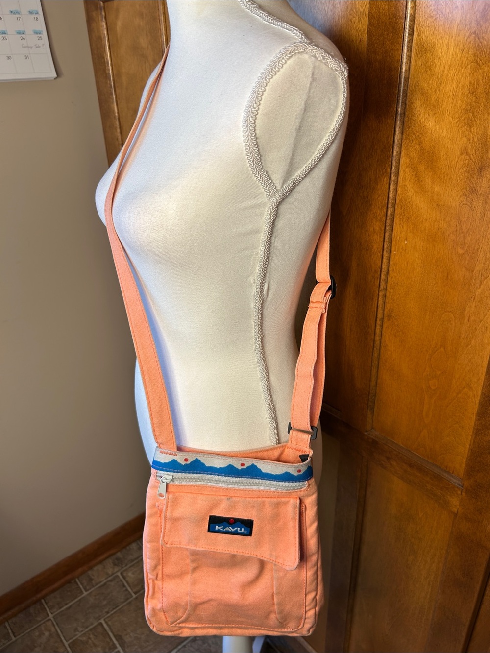 Kavu Crossbody Mini Keeper Pink Canvas Purse Small Adjustable Sling Travel Bag